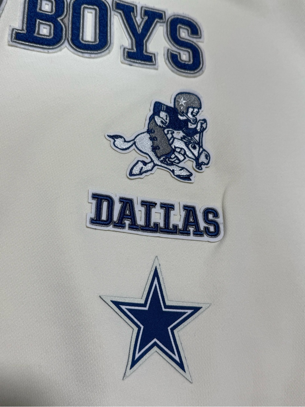 Dallas Cowboys Womens XL Oversized Sweatshirt Pullover Ivory Blue NFL Football - Picture 9 of 15